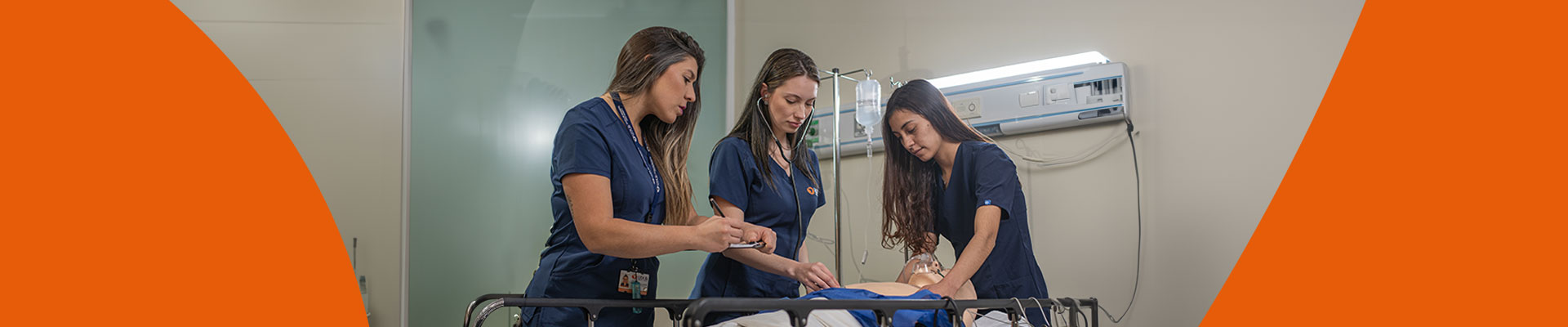 Técnico de Nivel Superior en Enfermería