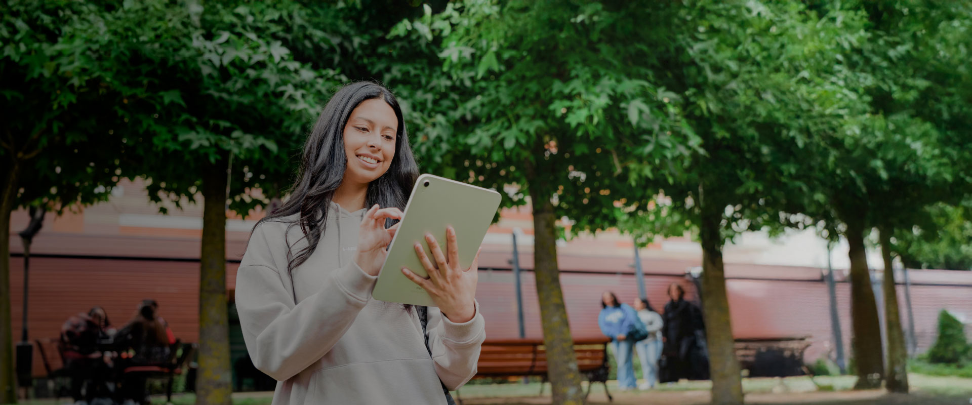 Revisa si puedes optar a un beneficio con UDLA en nuestro simulador