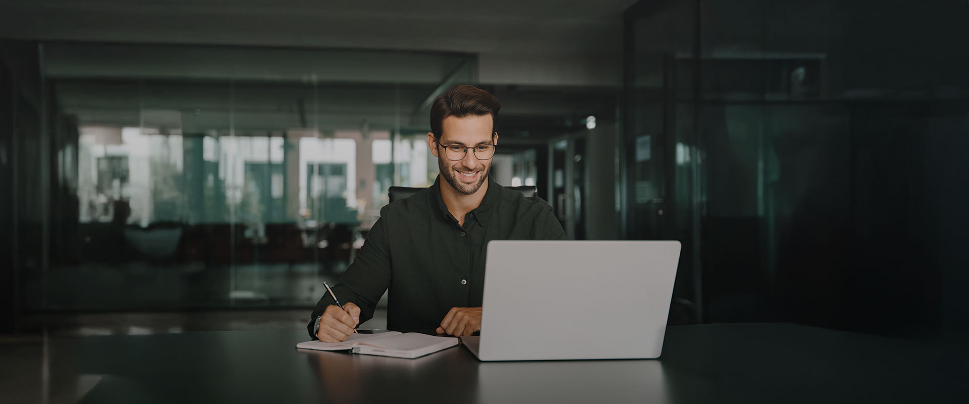 Matricúlate en una de nuestras carreras profesionales Executive